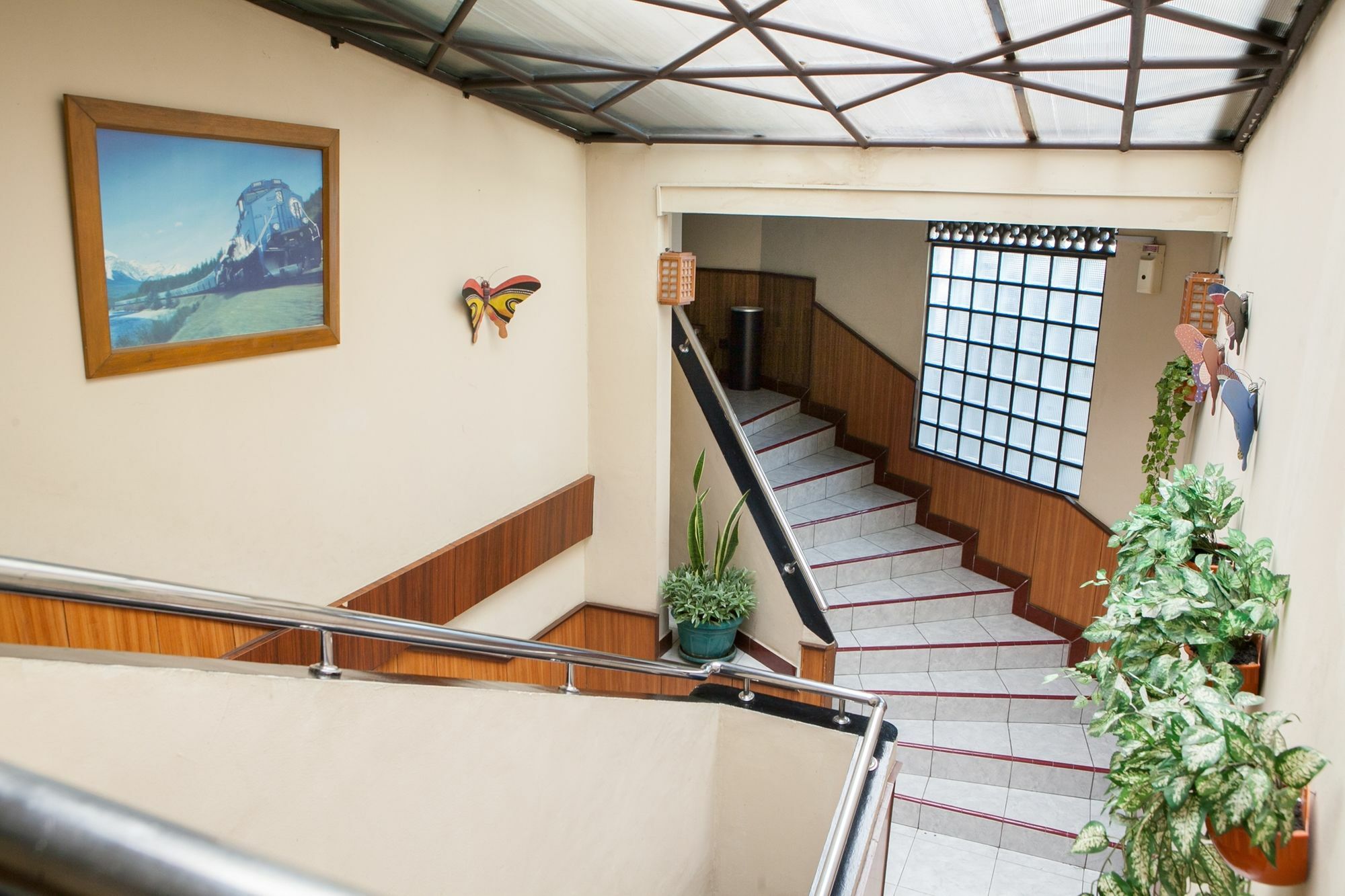 Reddoorz Plus Near Riau Street Bandung Exterior photo